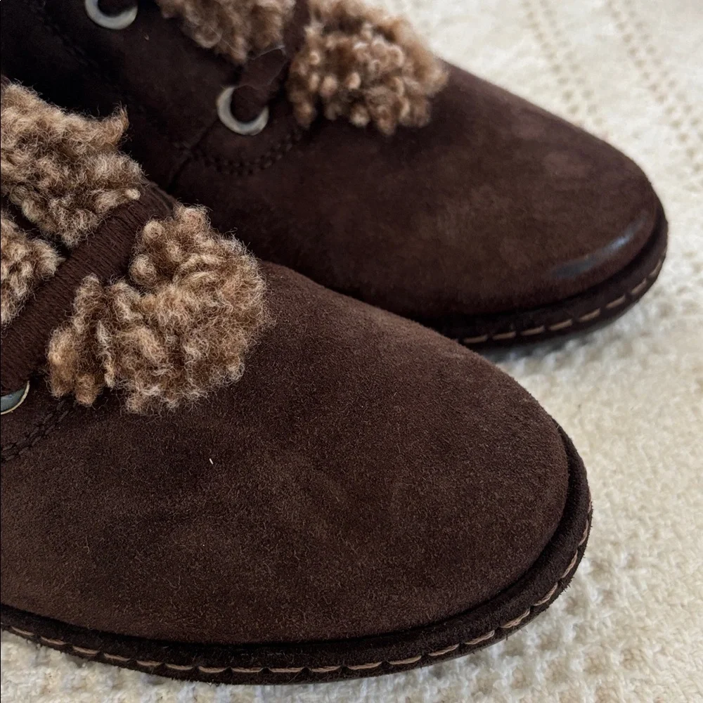 Stuart Weitzman ankle lace up faux shearling‎ fur fleece Suede winter boots Sz 8